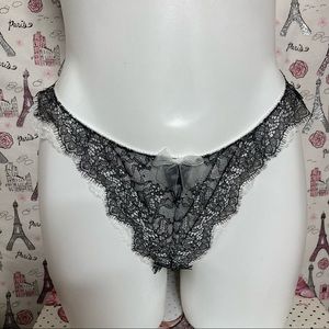 Victoria’s Secret Dream Angels Low-Rise V-String